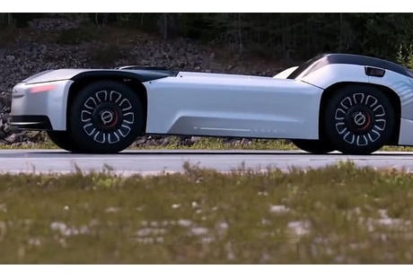 吉利又發(fā)布了神車，車頭就像敞篷跑車！