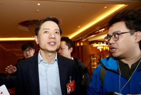 李彥宏：人工智能立法不該太超前，百度已有50張自動駕駛測試證