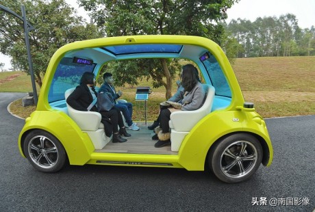 南寧：5G智能無人駕駛“神車”亮相景區(qū)，游客可免費試乘體驗！
