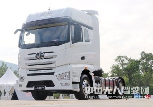 載重40噸重型卡車完成無人自動(dòng)駕駛測試