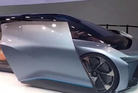 蔚來電動跑車，車內(nèi)酷似家中客廳，還配無人駕駛！
