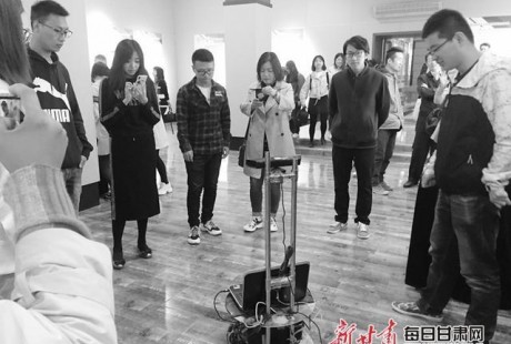 西北師大舉辦首屆優(yōu)秀科研成果展，無人駕駛汽車驚艷亮相！