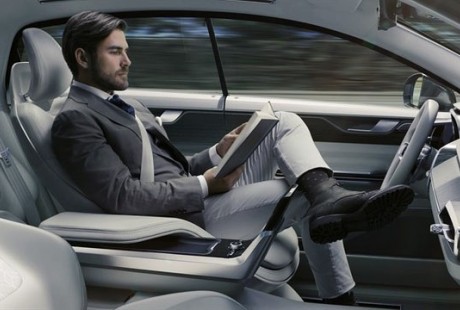 2025年將有800萬(wàn)輛無(wú)人駕駛汽車上路，你信嗎？