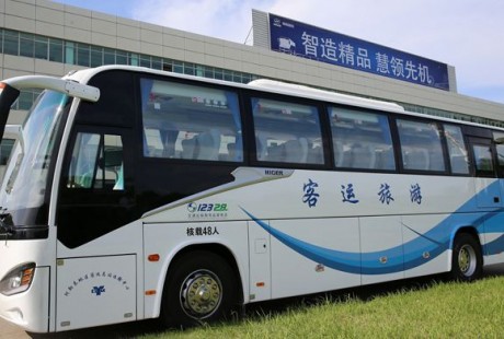 L4級無人駕駛何時普及？中國客車車企用展車回答