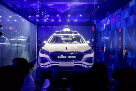 百度自動(dòng)駕駛“C位出道”，要與易烊千璽搭戲了？