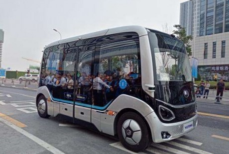 5G無(wú)人駕駛公交車亮相河南，好想去體驗(yàn)一下