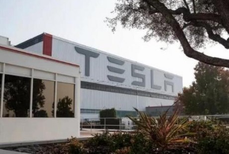 特斯拉(TSLA.US)與無(wú)人駕駛汽車(chē)初創(chuàng)公司Zoox達(dá)成和解
