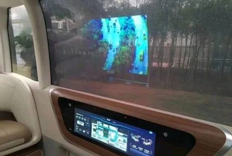 車蘿卜風窗玻璃投影技術(shù)搭載東風無人駕駛微型巴士，共同打造智慧出行！