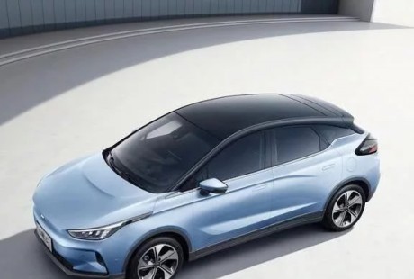 全球首款無(wú)人駕駛純電SUV！氣場(chǎng)趕超寶馬X1，配5G技術(shù)