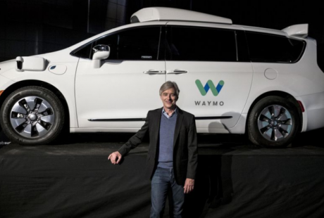 Waymo從其無人駕駛小型貨車內部發(fā)布視頻，顯示乘客的接受程度