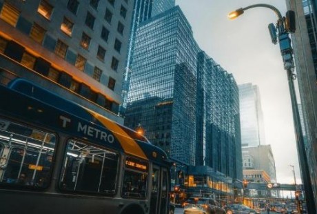 亞馬遜為什么推遲自動駕駛汽車服務(wù)部署計劃？