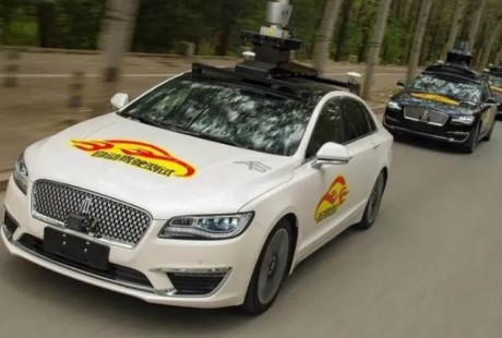 論Robotaxi英雄，唯Apollo與waymo