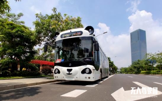 「小車看百度，大車看深蘭」，自動(dòng)駕駛公交駛向千億藍(lán)海市場(chǎng)